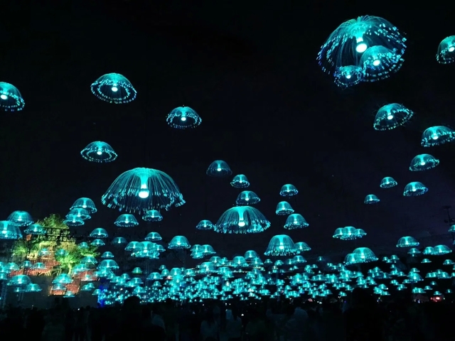 Color Changing Waterproof LED Jellyfish Light with Customized Size for Outdoor Decorative Lighting